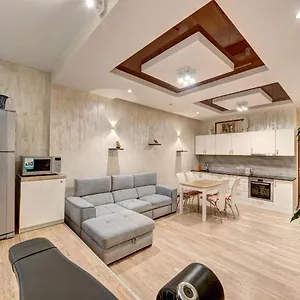 https://apartments-near-kiev-botanical-garden-ymhryshka.hotels-of-kiev.com