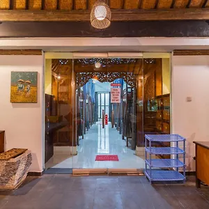 https://bamboo-ubud-hostel.ubudhotelsnow.com