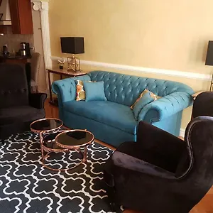 https://goldstar-luxury-old-town-krakow-apartment.krakowhotelspoland.com